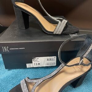 New size 7.5 INC International Concepts Black Rhinestone T-Strap Block Heel